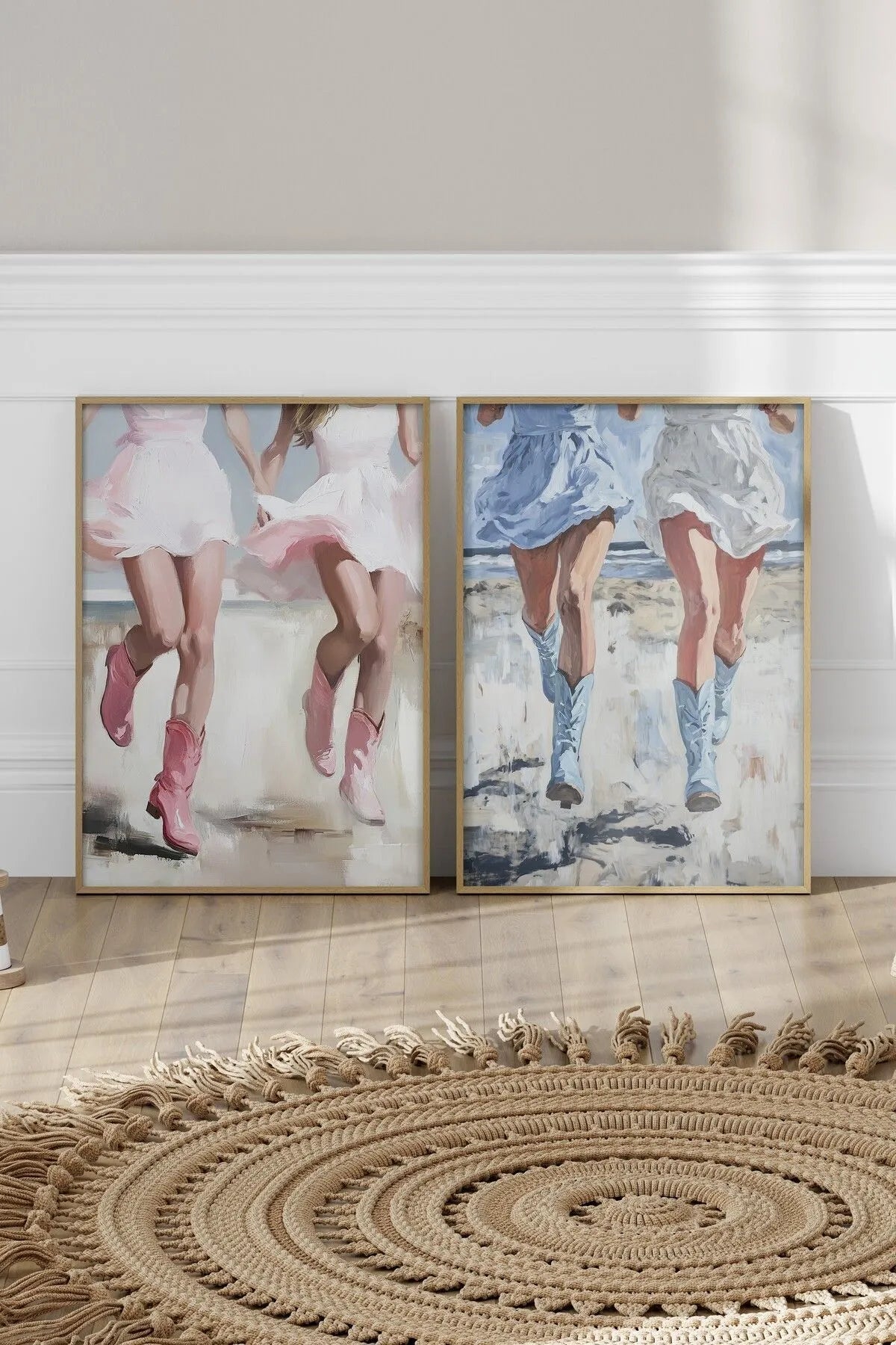 Koşan Elbiseli Kadınlar Yağlı Boya Tarzı 2'li Poster Seti